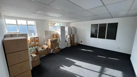 Jet Industrial Village (Lakeside), 582 Kelly Road, Cnr Kelly & Estee Ackerman Roads 333m² Industrial Unit Available To Let (3)